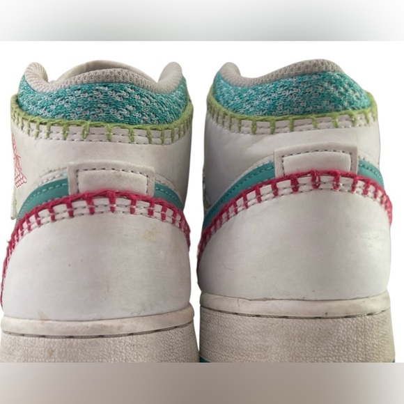 Nike Air Jordan 1 Mid SE GS White Teal Retro DM6218-100 Youth Size 4.5Y - Picture 2 of 5